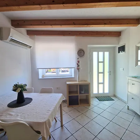 Mandi - Pet Friendly Nyaraló Sečovlje